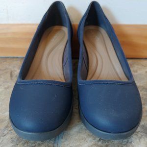 Crocs Navy Blue wedge pumps, size 9
